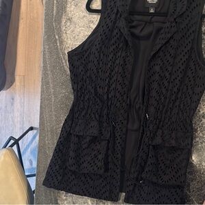Simply Vera VeraWang Elegant Black Sleeveless Vest